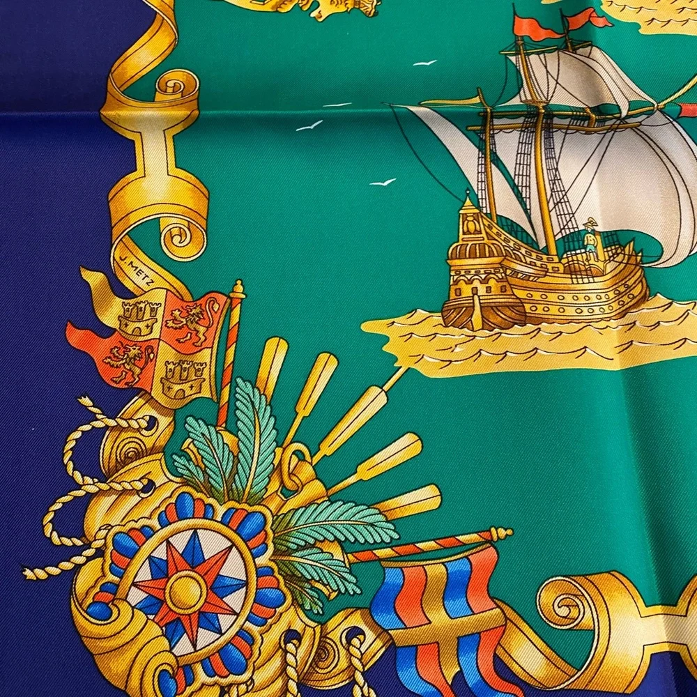 Gorgeous Hermes Silk Scarf 90 - Picture 5 of 7